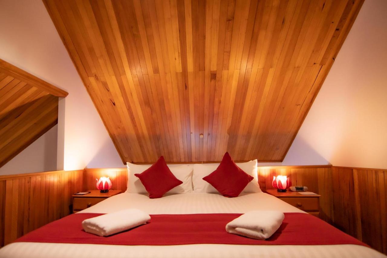 Lake St Clair Lodge Екстериор снимка